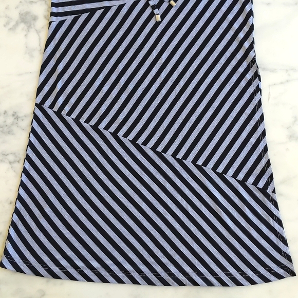 NWOT. Seven7 Polyester Rayon Spandex Stripe Patterned Maxi Skirt w/painted logo. - Picture 4 of 5